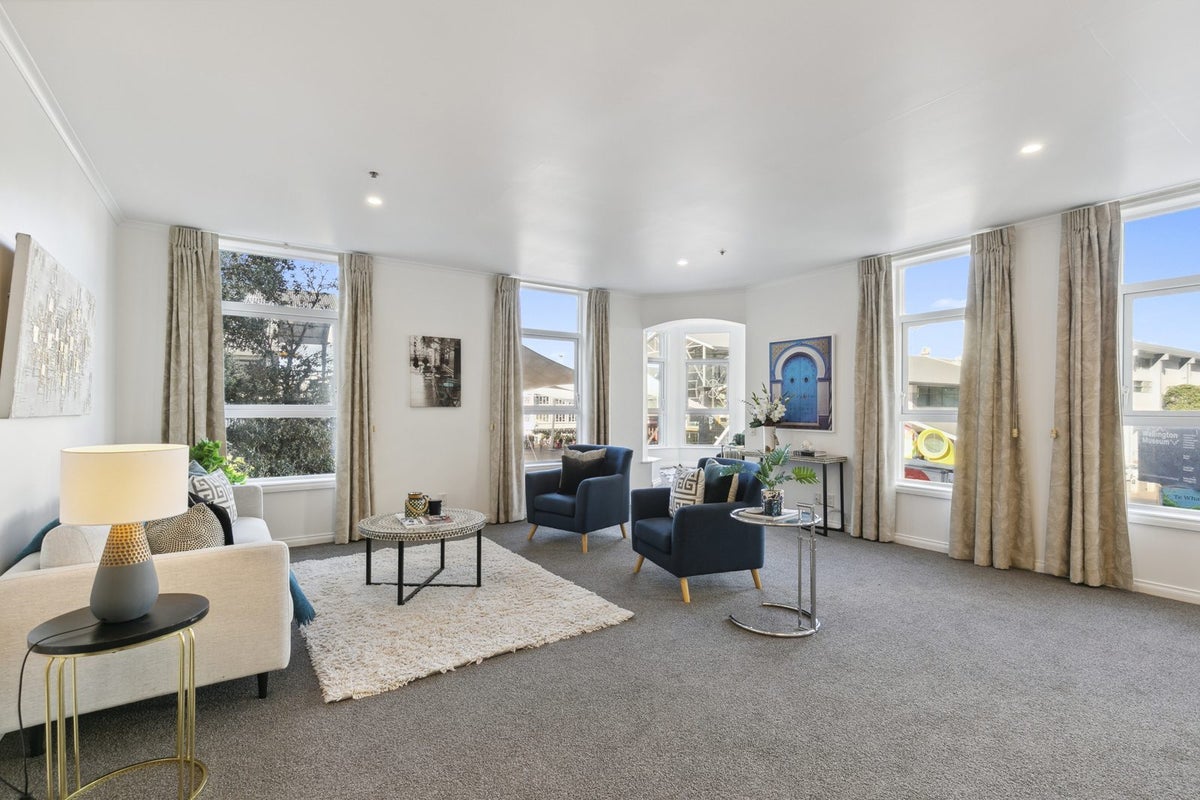 1.1/1 Queens Wharf, Wellington Central, Wellington - Carousel 2