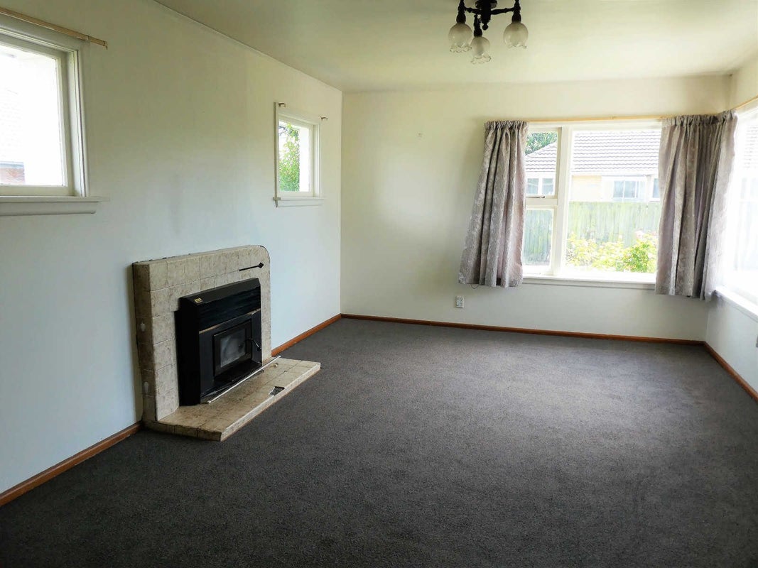 12 Bellina Place, Broomfield, Christchurch - Carousel 1