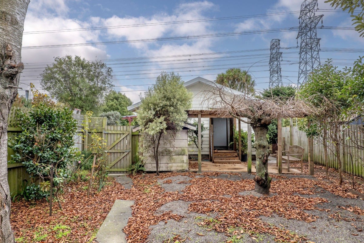 6 Malabar Crescent, Broomfield, Christchurch - Carousel 19