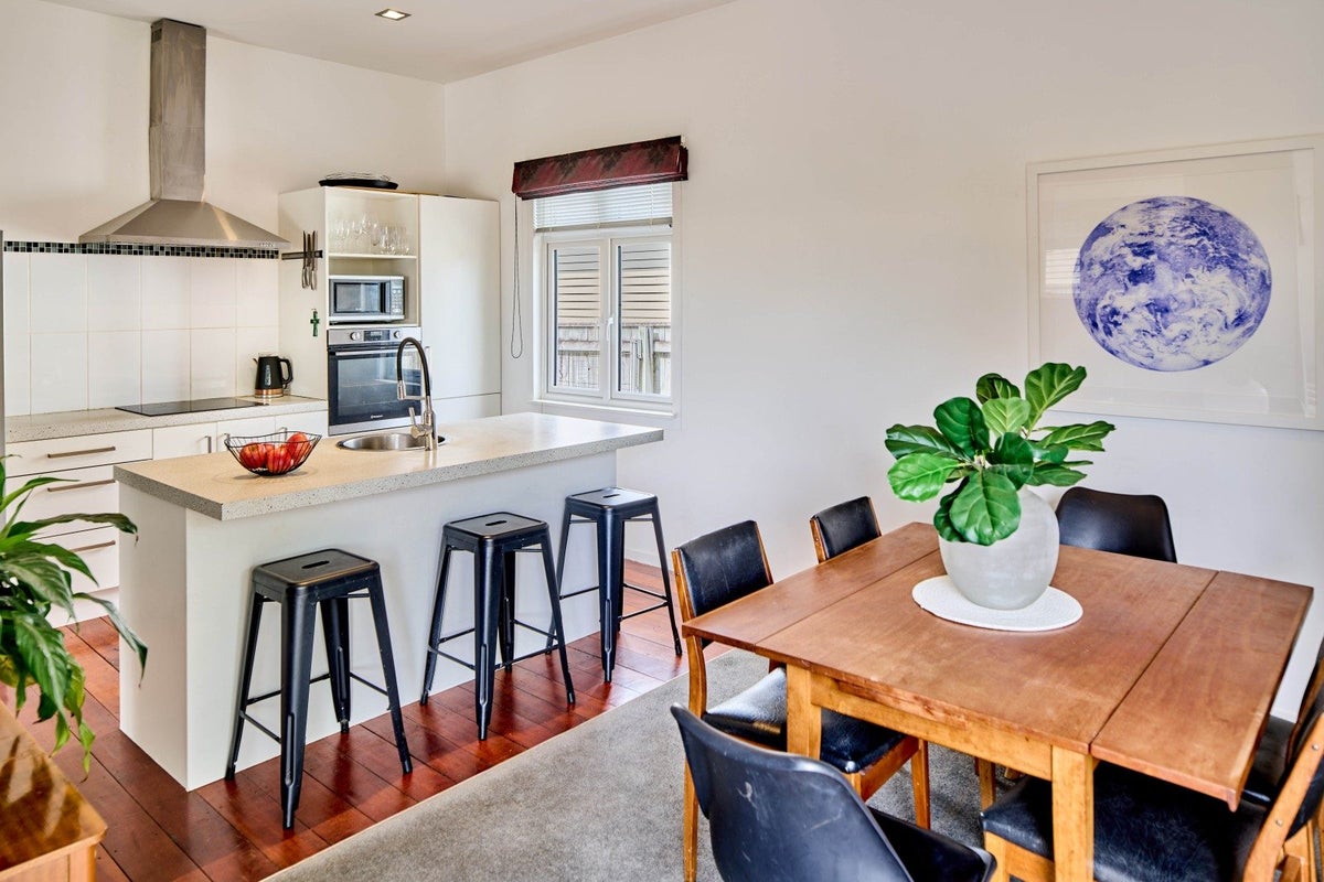62 Heretaunga Street, Petone, Lower Hutt, Wellington - Carousel 2