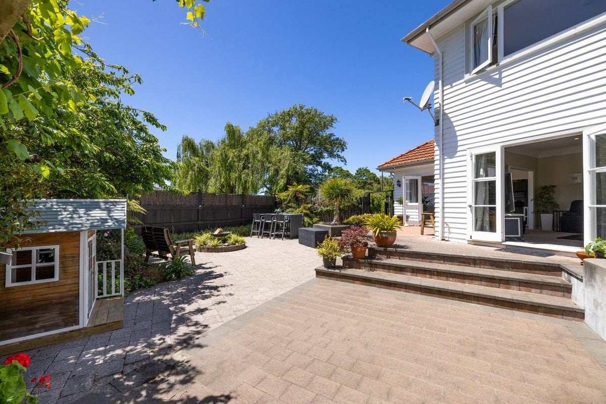 1 Douglas McLean Avenue, Marewa, Napier - Carousel 2