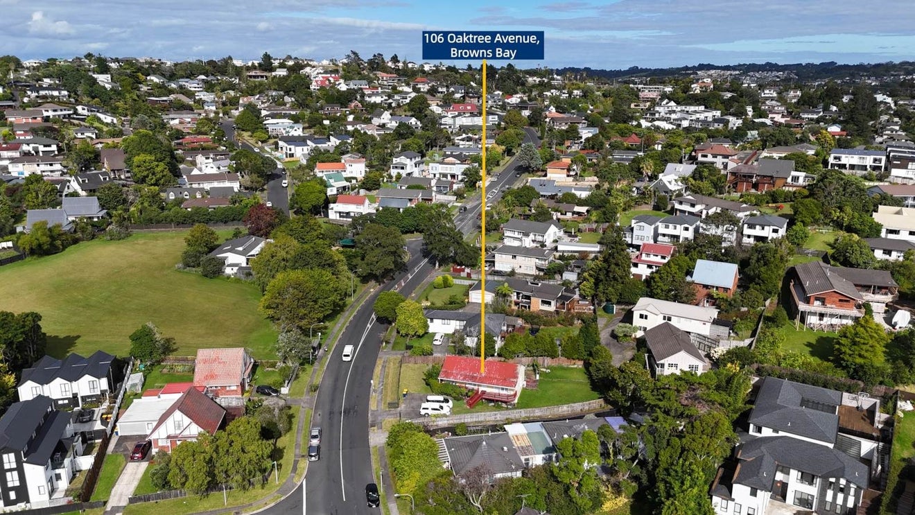 106 Oaktree Avenue, Browns Bay, Auckland - Carousel 2
