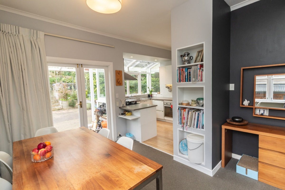 11 Liardet Street, Vogeltown, Wellington - Carousel 2
