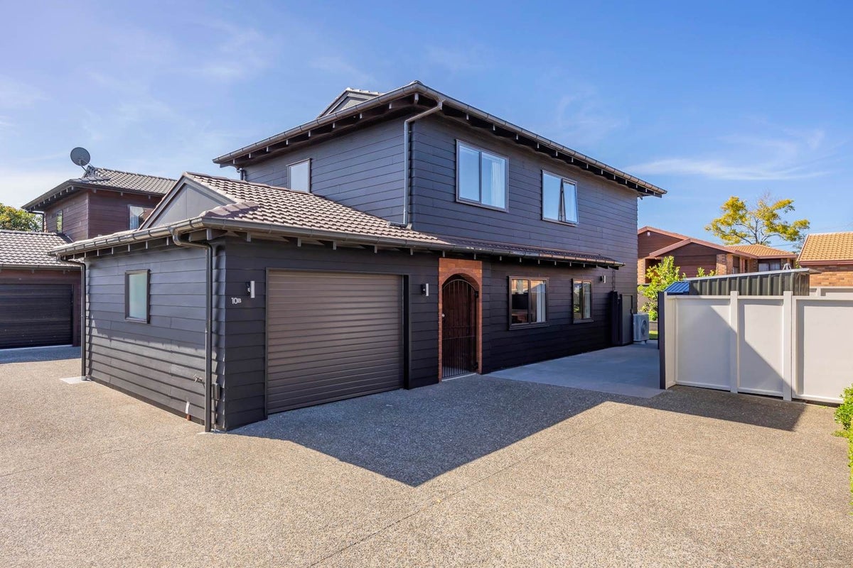 2/10 Ngaio Street, Takapuna, Auckland - Carousel 1