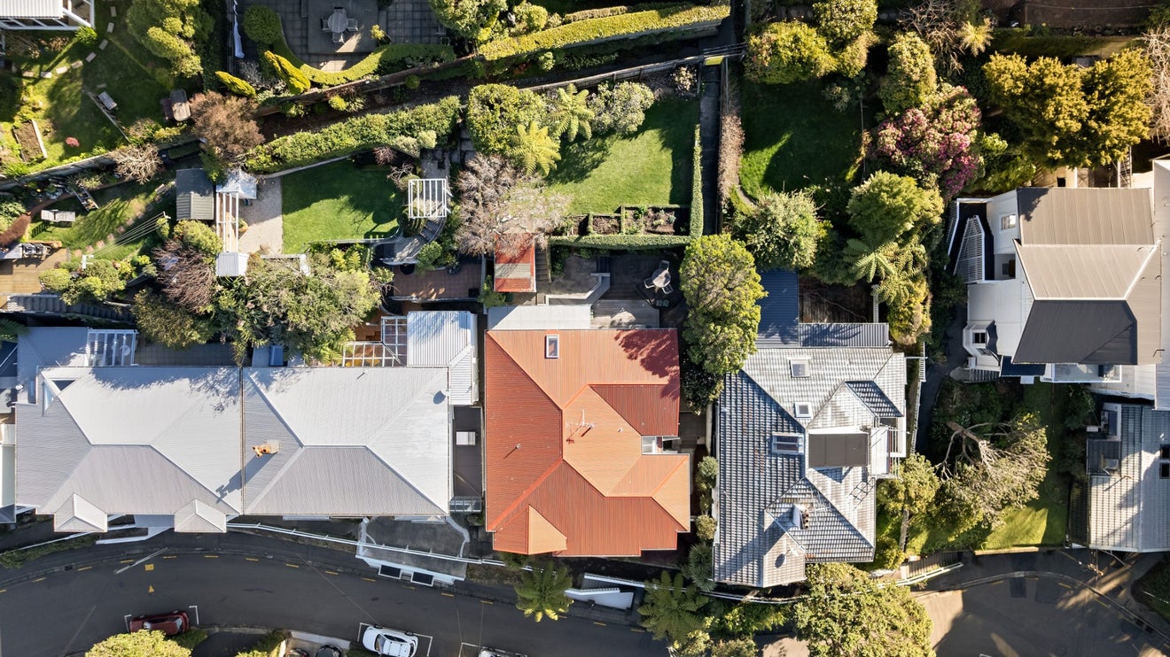 38 Rawhiti Terrace, Kelburn, Wellington - Carousel 1