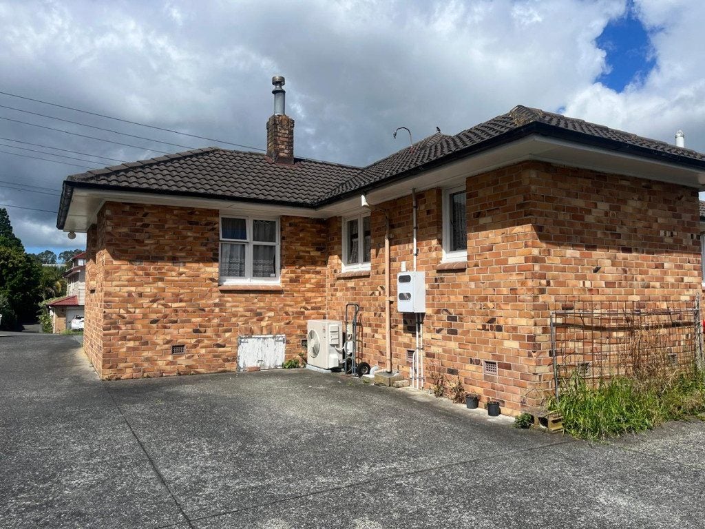81 Rimu Street, New Lynn, Auckland - Carousel 2