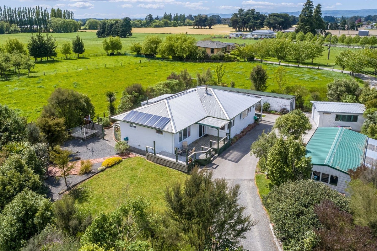 21 Hupenui Road, Ahikouka - Carousel 1