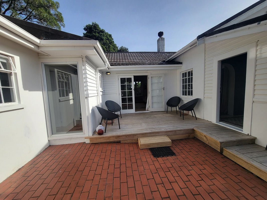 212 Barnard Street, Wadestown, Wellington - Carousel 2