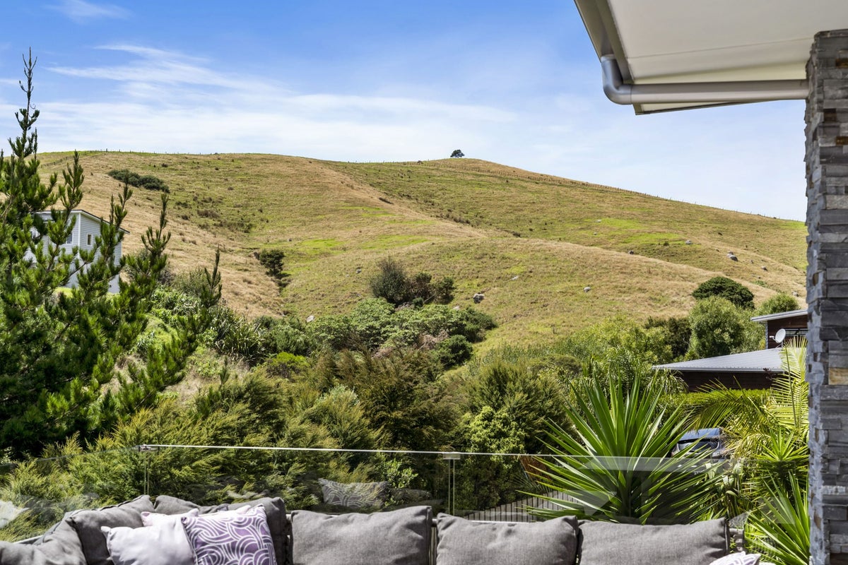 27 Pinebrook Lane, Maraetai, Auckland - Carousel 2