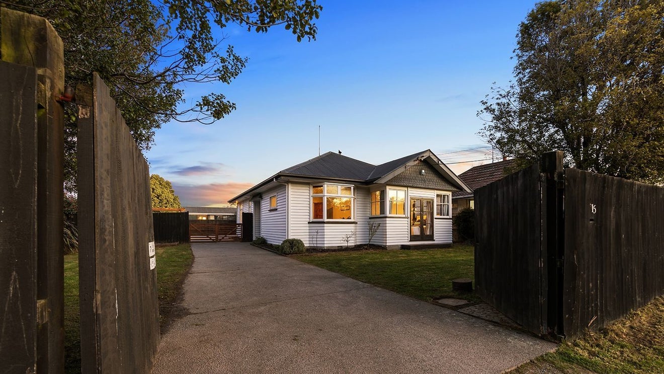 16A Lincoln Road, Hillmorton, Christchurch - Carousel 1