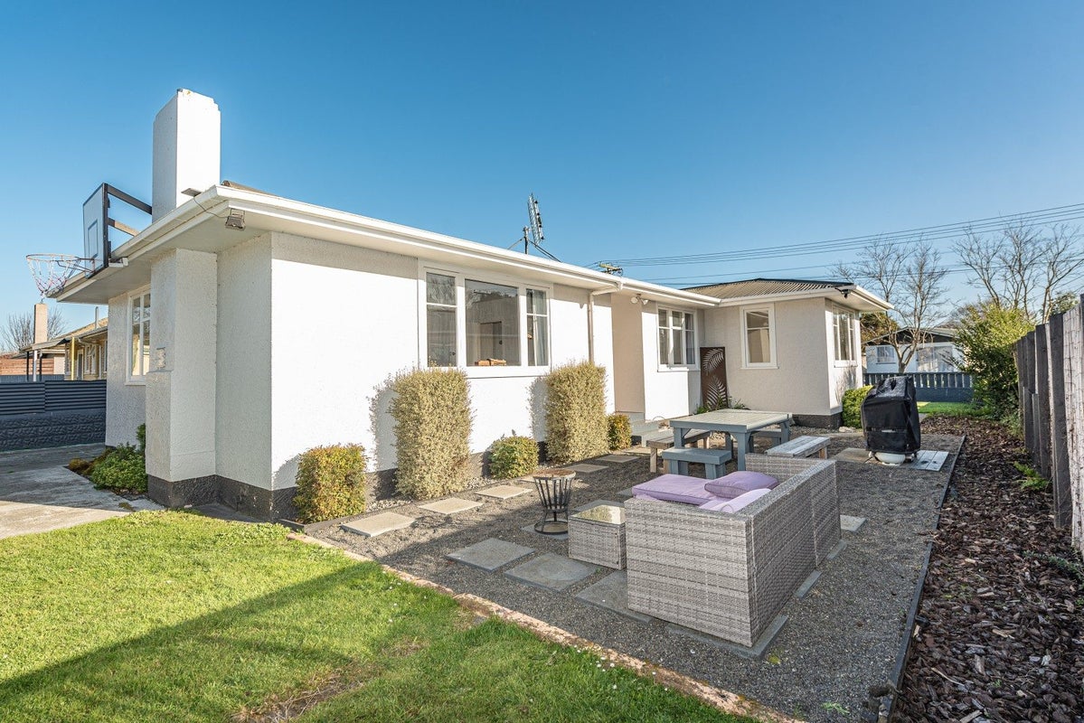20 Camellia Avenue, Aramoho, Whanganui - Carousel 2