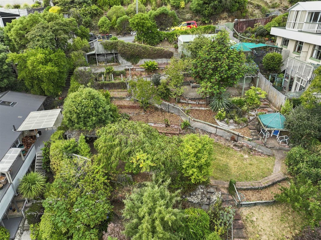 20 Ocean View Terrace, Sumner, Christchurch - Carousel 1