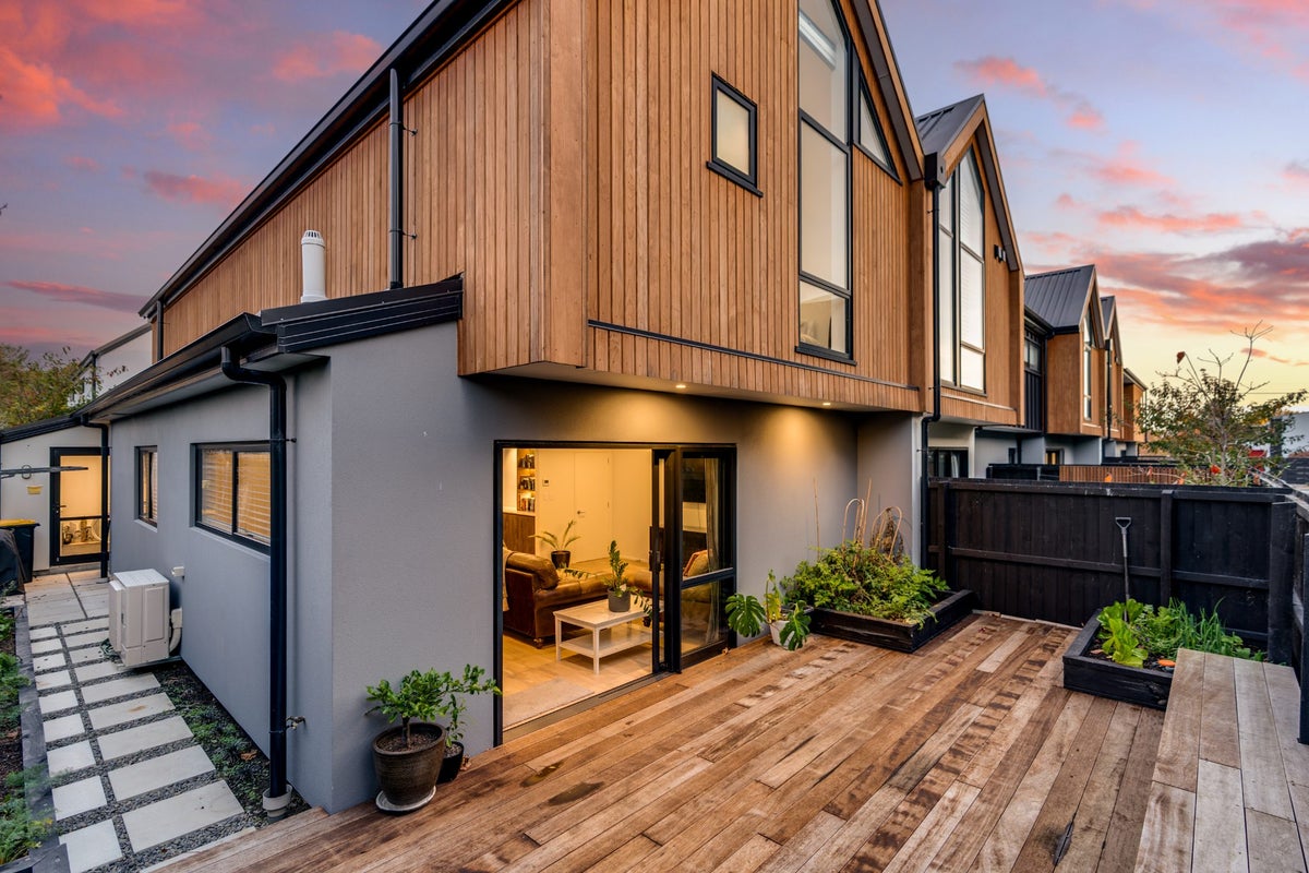 5/20 Rhodes Street, Merivale, Christchurch - Carousel 1