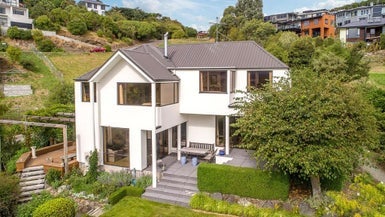 4 Vista Place, Huntsbury, Christchurch - Carousel 1