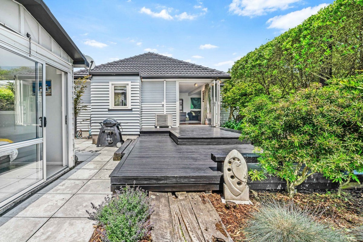 24 Checketts Avenue, Halswell, Christchurch - Carousel 24