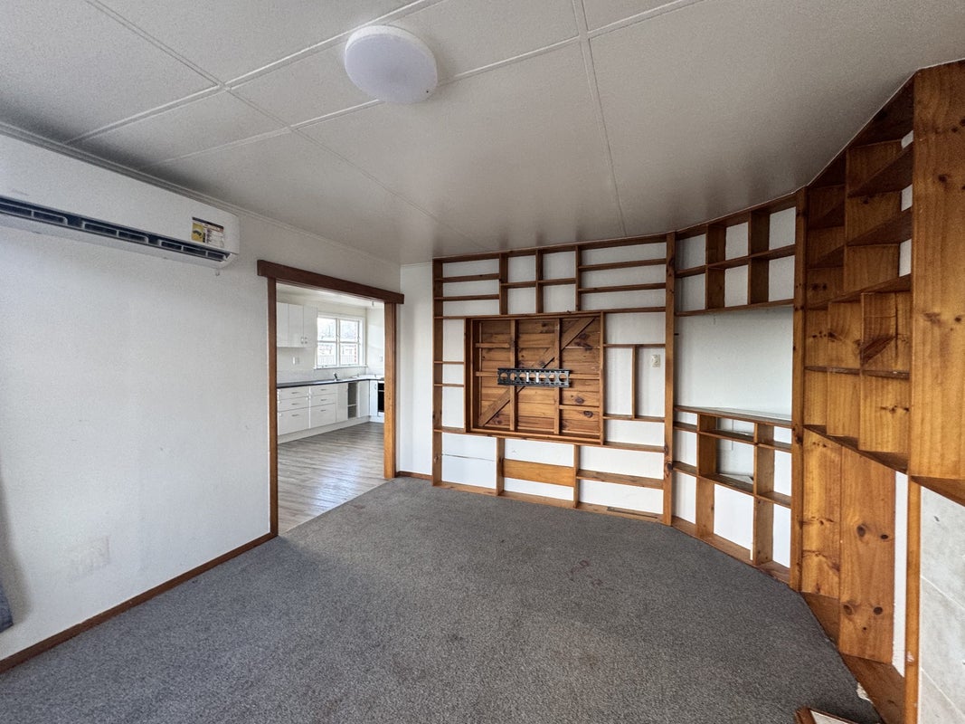 35 Alexander Street, Awapuni, Palmerston North, Manawatu / Whanganui - Carousel 2