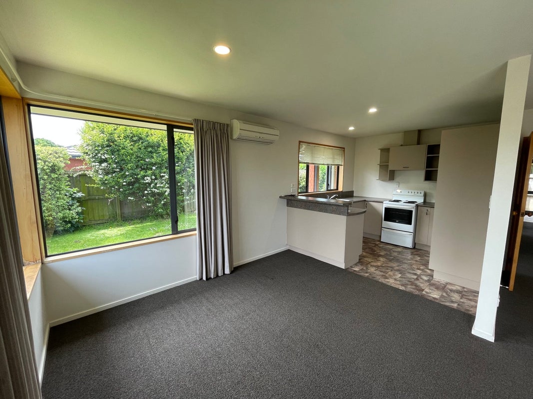 2 Kydd Lane, Hornby, Christchurch - Carousel 2