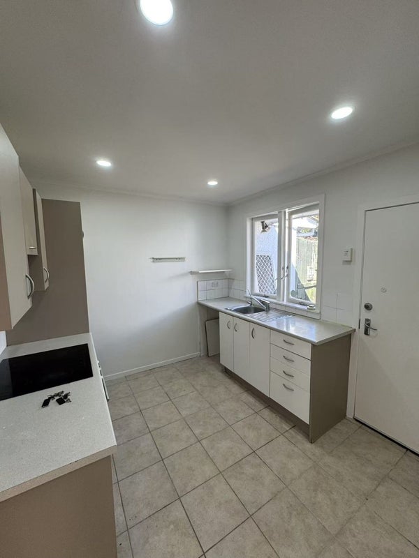 1/720 Manukau Road, Royal Oak, Auckland - Carousel 2