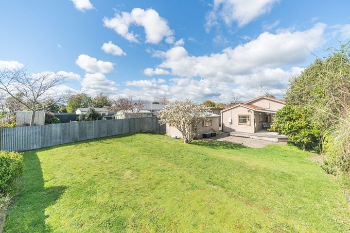 68 Havill Street, Takaro, Palmerston North - Carousel 22