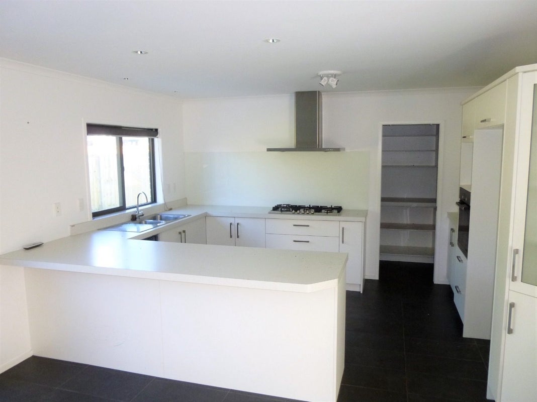 45 Cumberland Drive, Flagstaff, Hamilton - Carousel 2