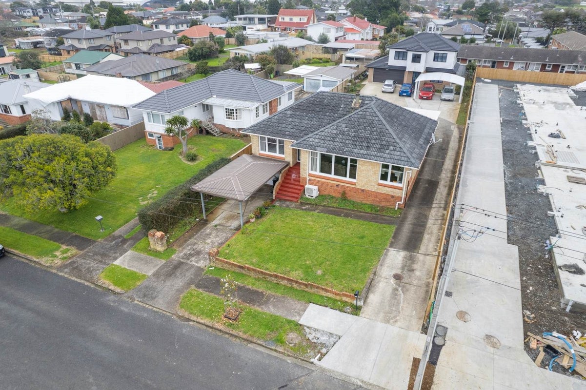 20 Hayward Road, Minden, Tauranga - Carousel 1