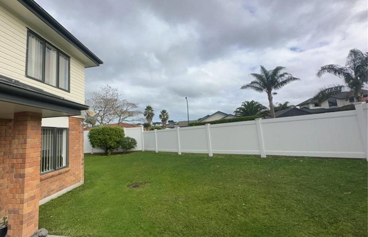 13 Cairnsvale Rise, Manurewa, Auckland - Carousel 1
