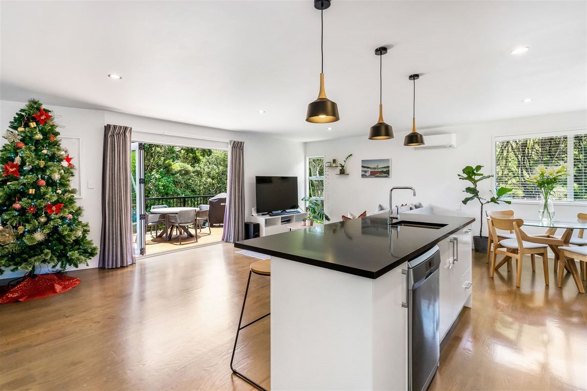 63 Lynn Road, Bayview, Auckland - Carousel 1