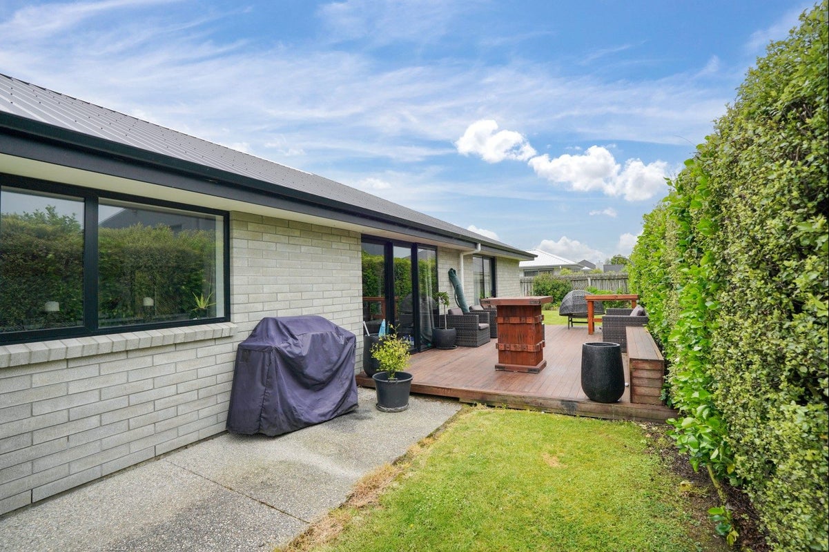 19 Dallard Way, Waikiwi, Invercargill - Carousel 2