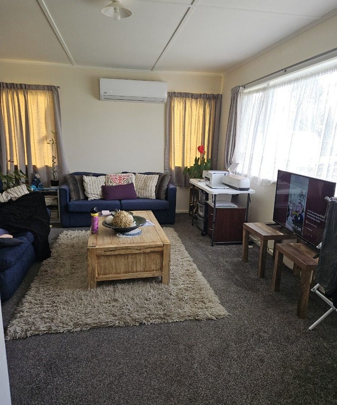 2 Kelvin Road, Maraenui, Napier - Carousel 1