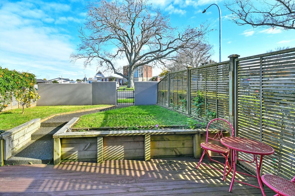 2/8 Landscape Road, Papatoetoe, Auckland - Carousel 2