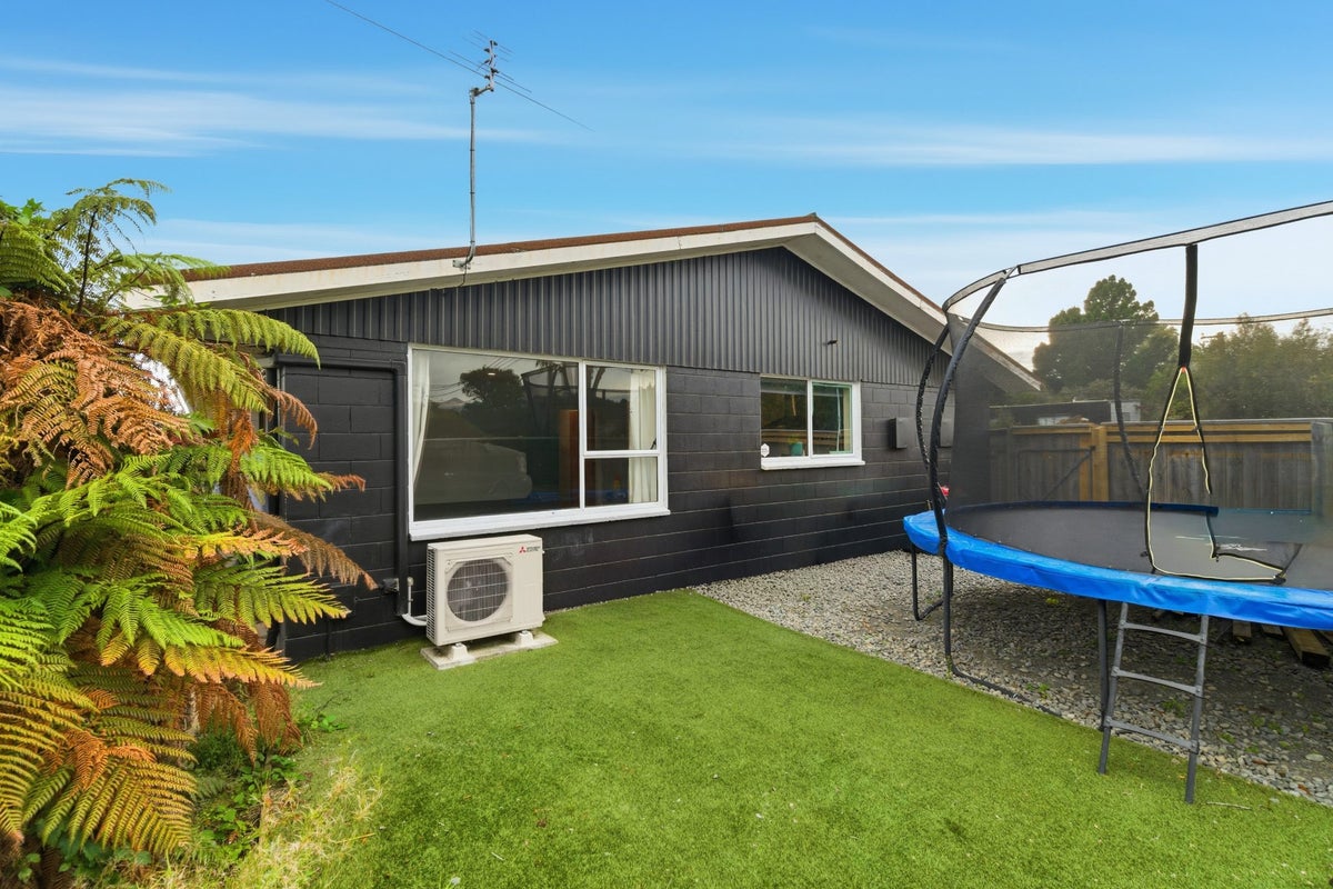 1/156 Bordesley Street, Phillipstown, Christchurch - Carousel 1