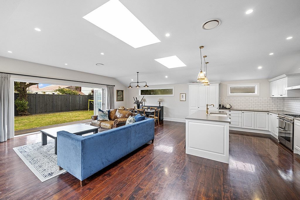 12 Queen Street, Petone, Lower Hutt - Carousel 2