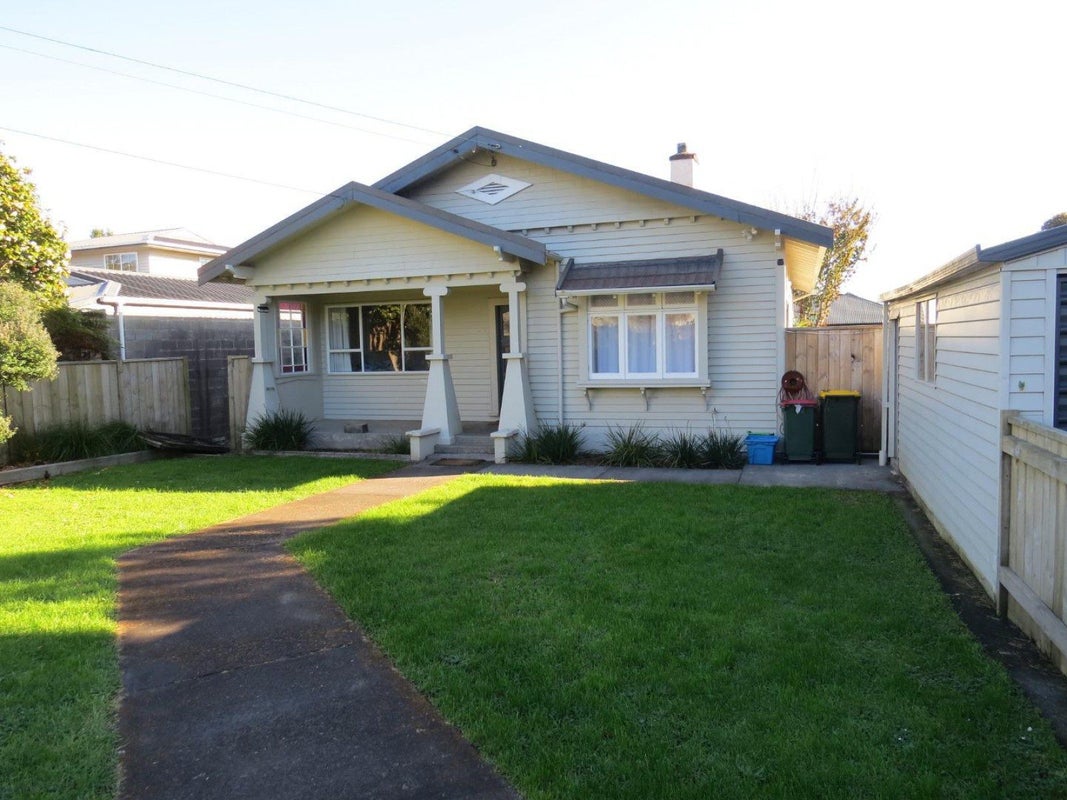 264 Tukapa Street, Hurdon, New Plymouth - Carousel 1