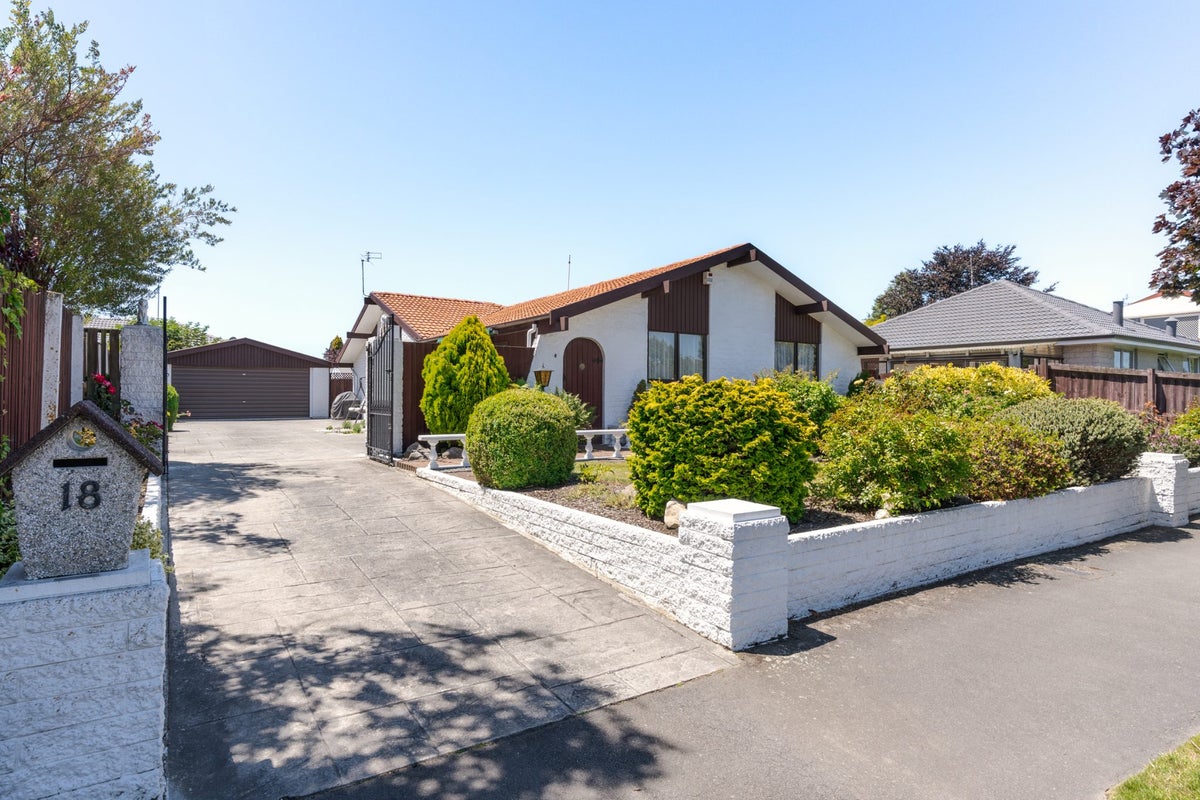 18 Ansonby Street, Russley, Christchurch - Carousel 1