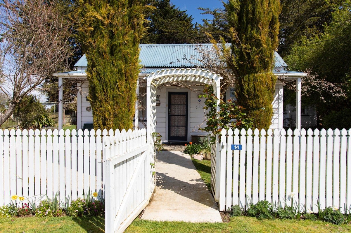 14 Forward Street, Dannevirke - Carousel 1