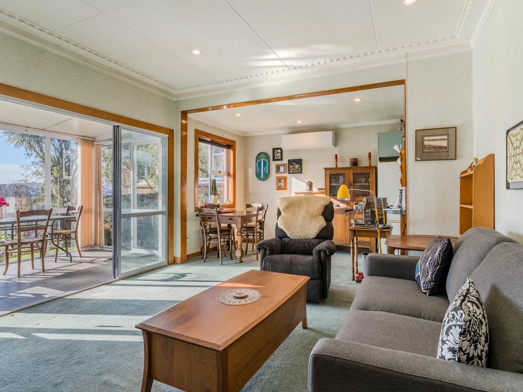 38 Mornington Road, Balaclava, Dunedin - Carousel 2