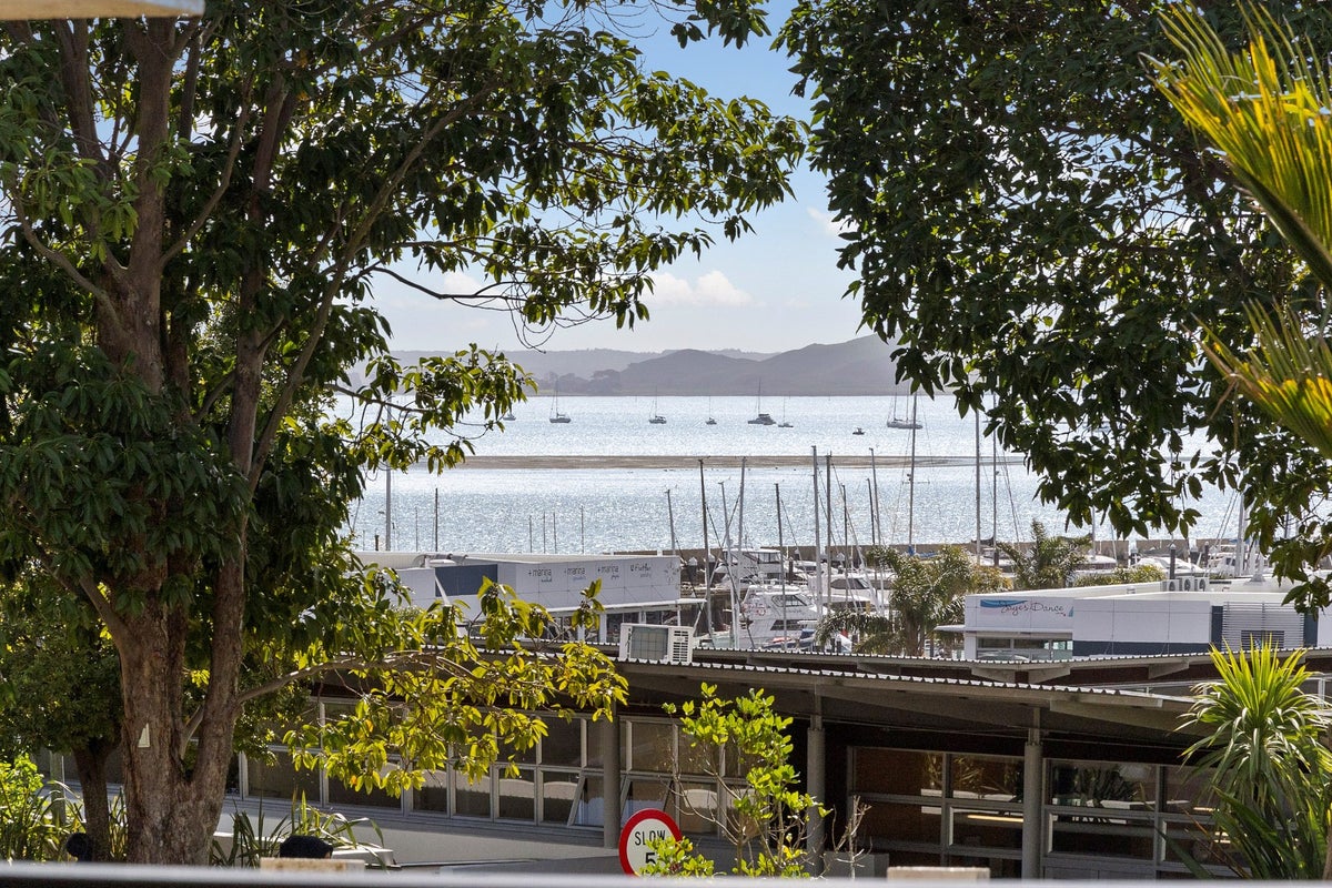 6A Compass Point Way, Half Moon Bay, Auckland - Carousel 19