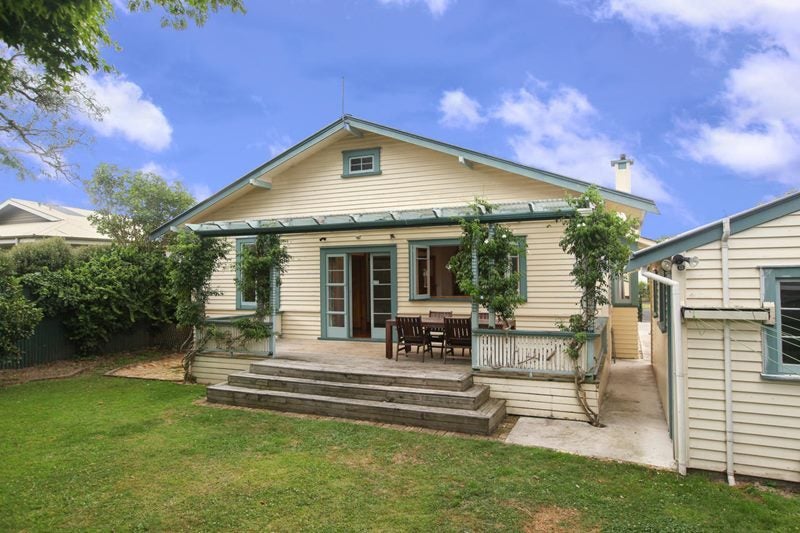 14 Myrtle Street, Hamilton East, Hamilton - Carousel 20