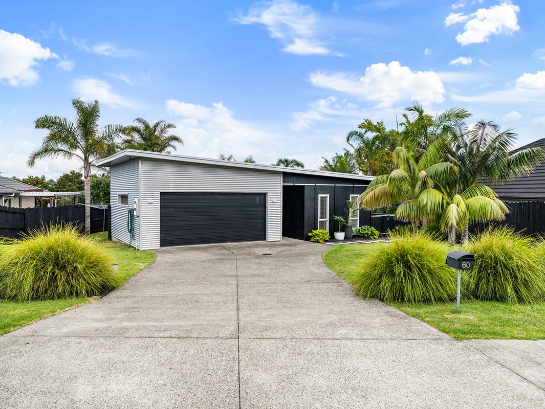 60 Intrepid Crescent, Beachlands, Auckland - Carousel 2