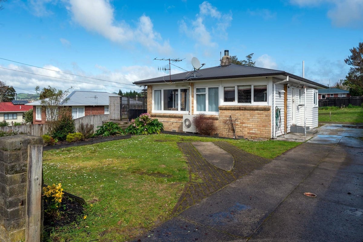 40 Upland Road, Western Heights, Rotorua - Carousel 13