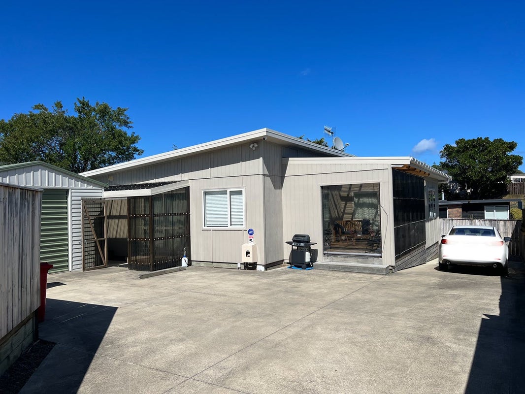 58A Donovan Road, Paraparaumu Beach, Paraparaumu - Carousel 1