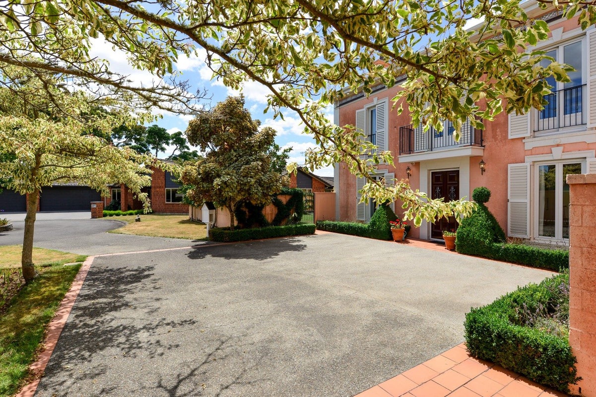 1838C River Road, Flagstaff, Hamilton - Carousel 1