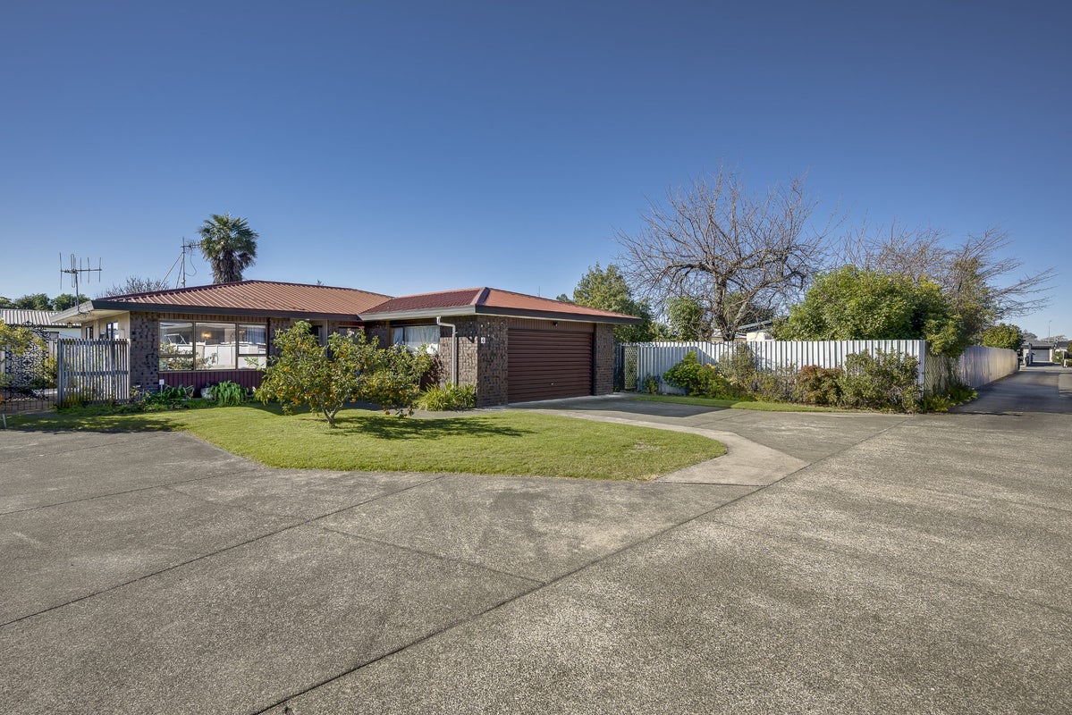 4/5 Forward Street, Greenmeadows, Napier - Carousel 1