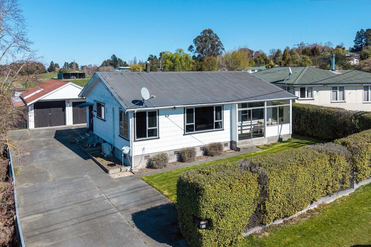 26 Huffey Street, Geraldine - Carousel 1