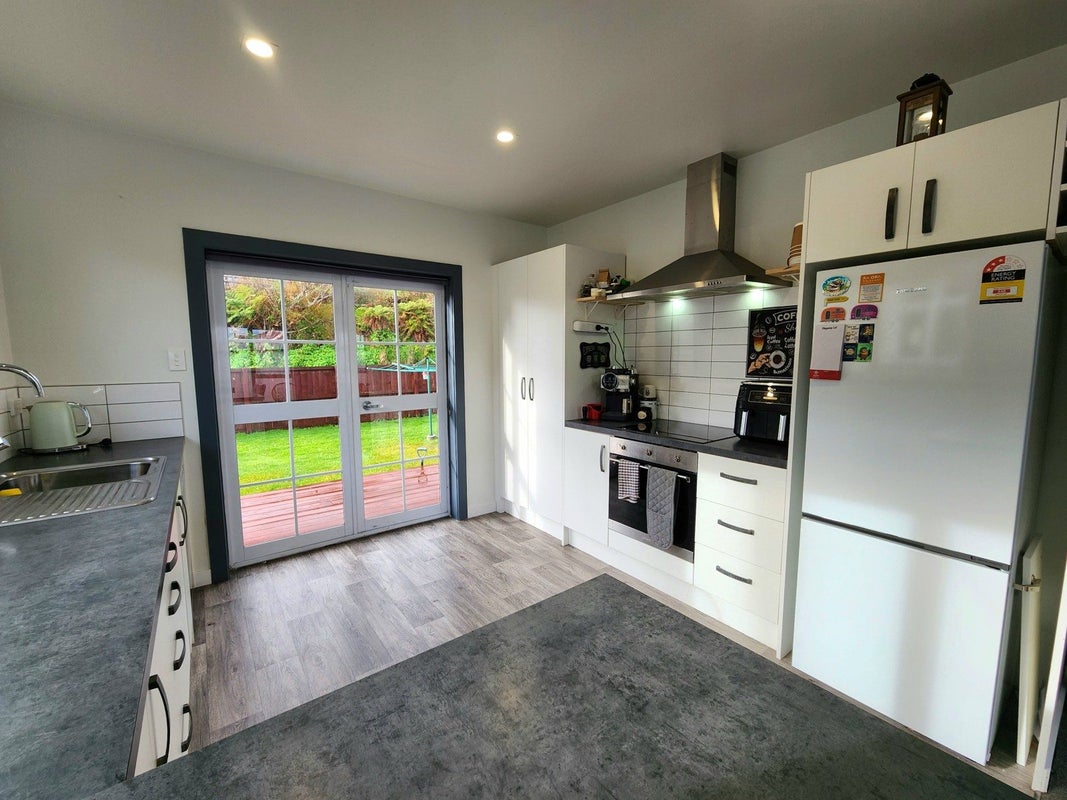 10 Fox Street, Cobden, Greymouth - Carousel 2