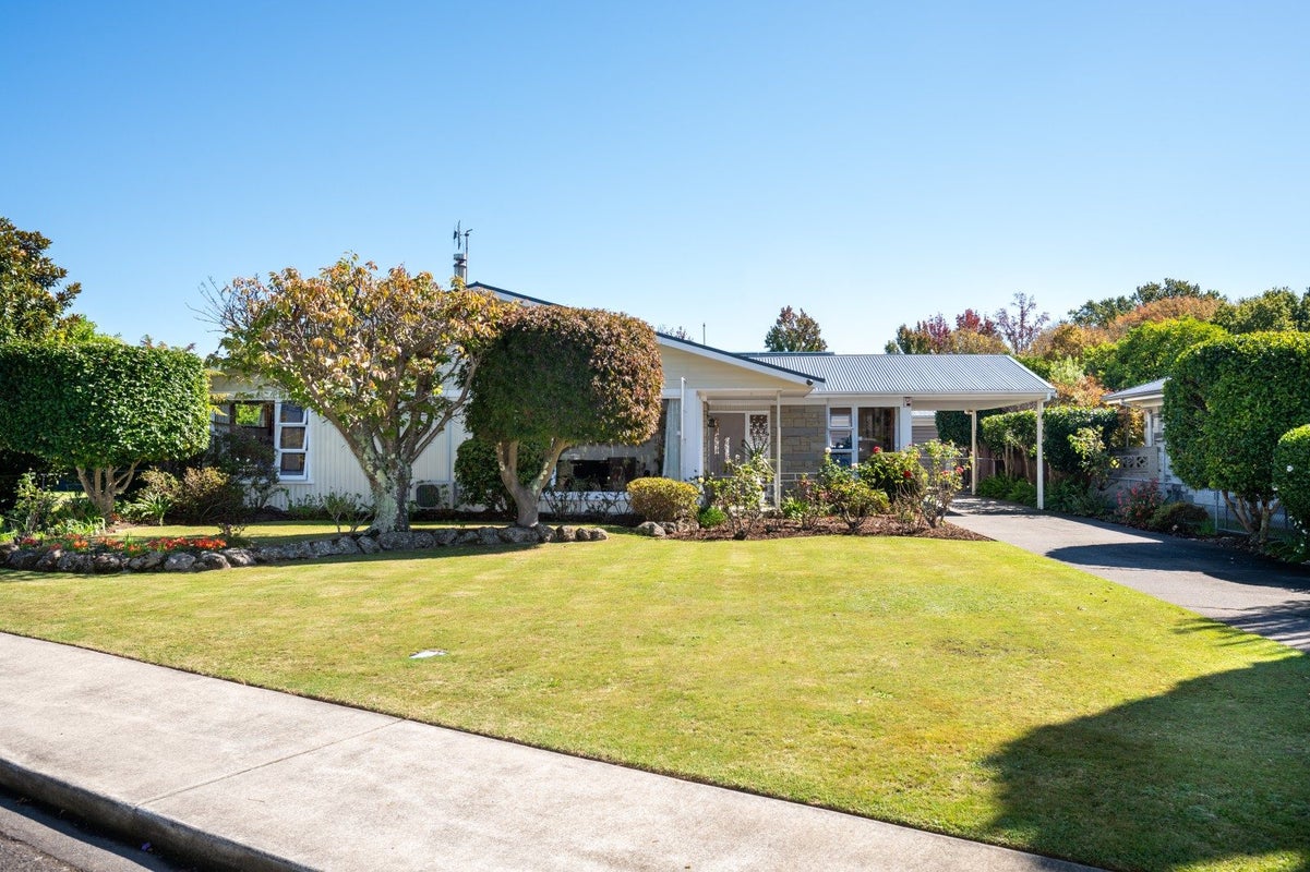 710 Rainbow Avenue, Parkvale, Hastings - Carousel 1