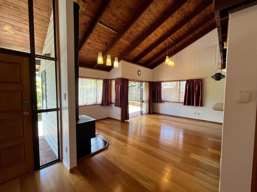 5 Tynor Place, Hillsborough, Auckland - Carousel 2