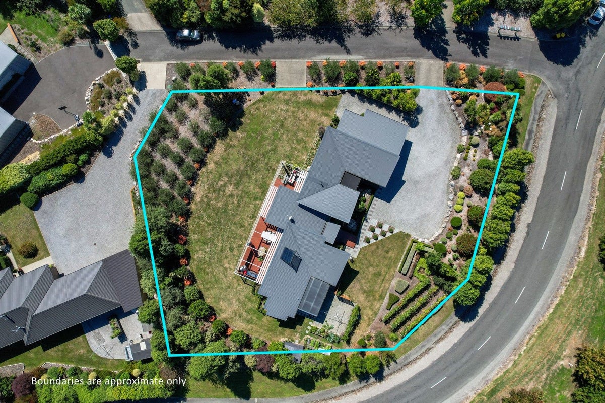 3 Toetoe Lane, Redwood Valley - Carousel 25