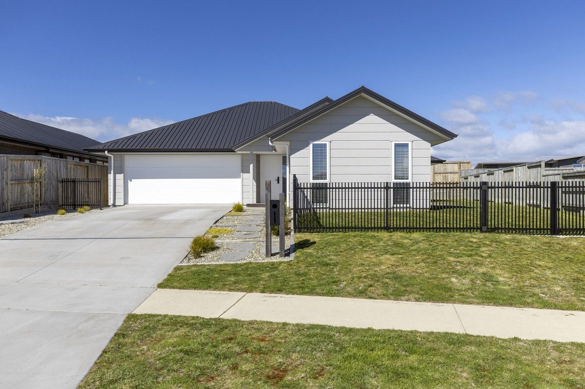 46 Maunganamu Drive, Wharewaka, Taupo, Waikato - Carousel 2