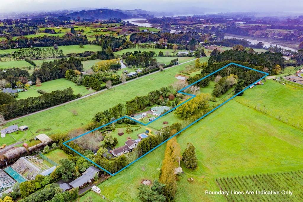 1403 Coatesville-Riverhead Highway, Kumeu - Carousel 1